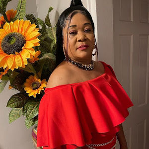 Meet your Posher, Marie